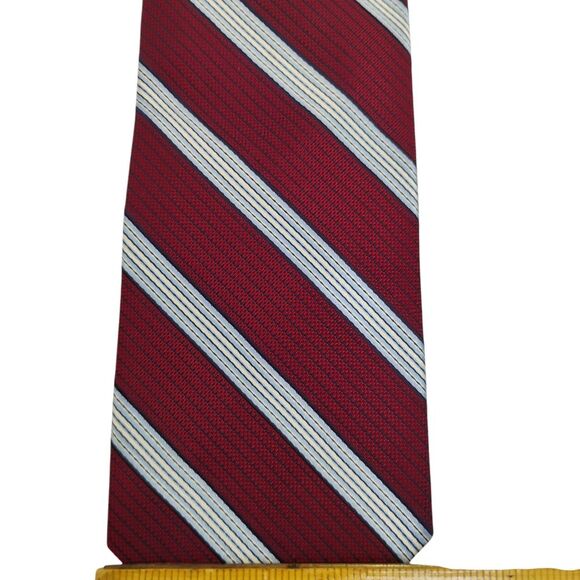 Brooks Brothers Red and Blue Silk Striped Tie 59 inches - Picture 2 of 11